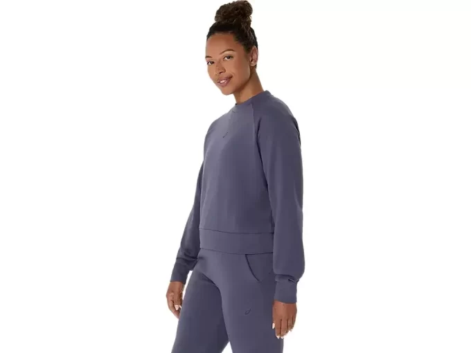 Dzianinowa bluzka z okrągłym dekoltem zapewniająca swobodę ruchów