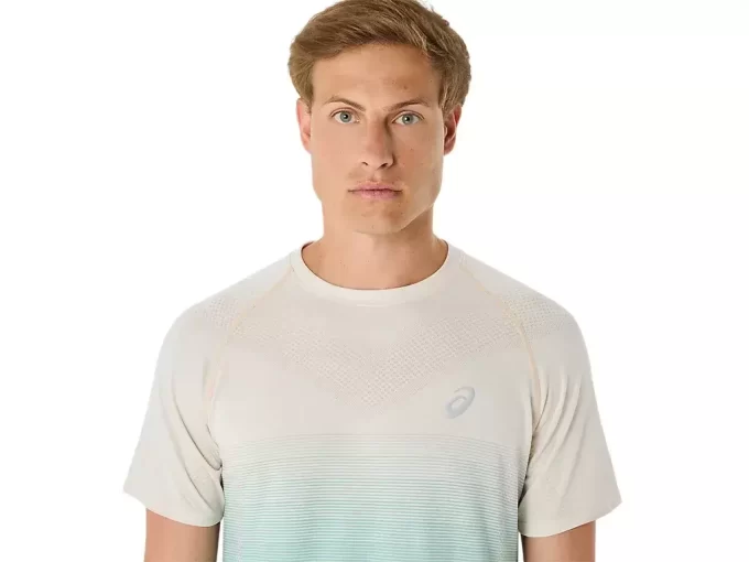 MĘSKI BEZSZWOWY TOP Z KRÓTKIM RĘKAWEM MĘSKI BEZSZWOWY TOP Z KRÓTKIM RĘKAWEM