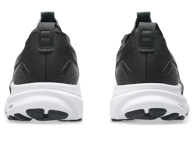 Szkoła 32. klasy GEL-KAYANO Szkoła 32. klasy GEL-KAYANO